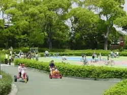 本格的なBMXコースも併設されています