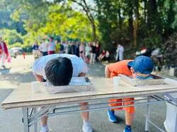 「パン食い競争や綱引きも！　昭和レトロな大運動会が埼玉・ときがわ町の温泉銭湯で開催」の写真