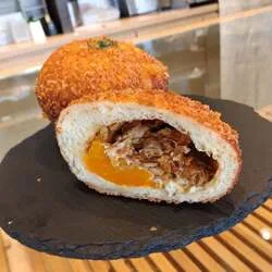 かぼちゃのカレーパン