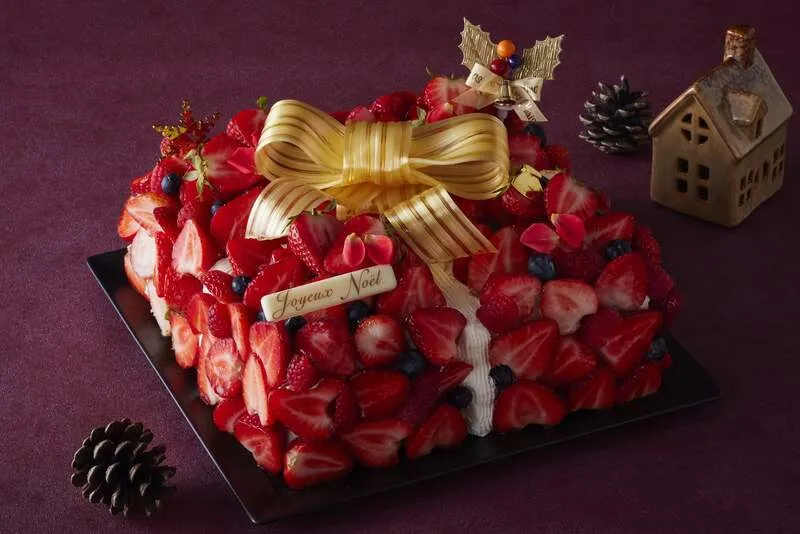 ホテル アゴーラ 大阪守口「XmasスペシャルBOXケーキ」