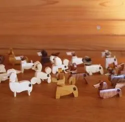 「入場無料の紅葉マルシェで焚火＆焼き芋♪　愛犬とお買い物もできる千葉・リソルの森」の写真