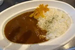 「子供は無料、大人300円の地域食堂が北区で！　保育園の調理師が作るカツカレーなど」の写真