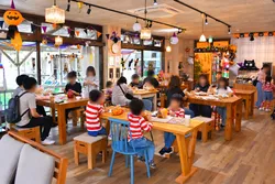 「カレーや豚汁が食べ放題のハロウィン！焚き火や大型キッズスペースも 三重県菰野町で」の写真