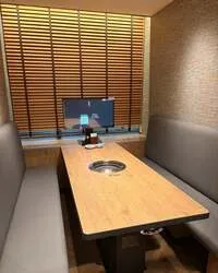 「配膳ロボットが焼肉を運んでくれる！「焼肉やっぱ。」神奈川初出店 新百合ヶ丘駅近く」の写真