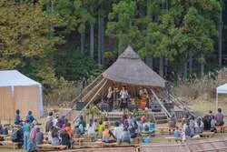 「森で世界の音楽とものづくりを楽しむ！高校生以下は無料の野外フェスが京都・京北で」の写真
