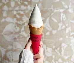 熊本・不知火町「金椛万十」天草天日塩ソフトクリーム（1個）550円