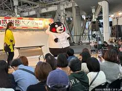 「くまモンが1日店長に！阪神梅田本店で熊本グルメや和紅茶が楽しめるフェア開催」の写真