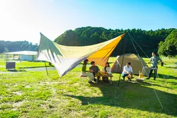 キャンプ場（昼）