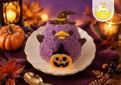 「人気スイーツ「ぴよりん」が紫色の魔女に変身！今年もハロウィン限定で名古屋駅に登場」の写真