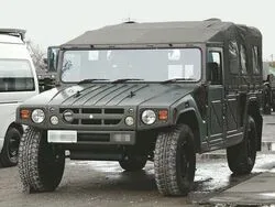 高機動車
