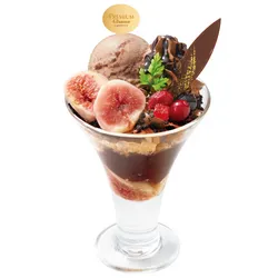 「濃厚チョコ×無花果の秋限定パフェ！和食さと全店にとろけるショコラデザートが登場」の写真