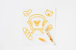 「「パンどろぼう」がなぞるだけで描ける♪　ステンシル付きおえかきブック発売決定！」の写真