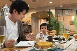 「蛇口からカルピス！泡バズーカも1日2回に、埼玉・オーパークおごせが子連れ向けに進化」の写真