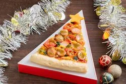 クリスマスツリーピザ（セット1,700円、単品1,100円）