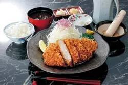 特選岩中ロースかつ御前