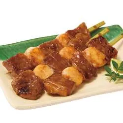 トヨニシファームの帯広牛×北海道産ホタテのステーキ串（1本）1,296円