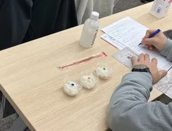 「高さ約8mの巨大壁画と棚田米の試食も！ドローン映像で棚田を学ぶ無料体験が茅場町で」の写真