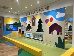 「10月23日「ユニクロ世田谷千歳台店」新装オープン！特別価格やノベルティも」の写真