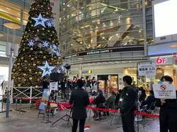 「アルパカとダチョウが駅直結ビルの屋上に！相模大野「ステスク動物園」が3年ぶり復活」の写真