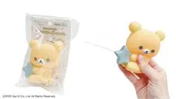 リラックマベビー にぎってギュ!水てっぽう（605円）