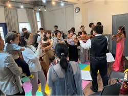 「泣いてもOK！生演奏でワルツも踊れる八幡山「0歳からの・はじめてのオーケストラ」」の写真