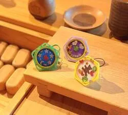 シールを貼ってつくるオリジナルのちびこま
