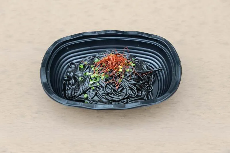 真っ黒イカ墨パスタ（1,200円）