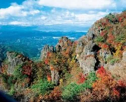 名峰霊山　紅葉まつり(C)森藤食品工業株式会社