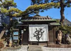 「りんごパイやあん巻きの皮も60分食べ放題！豊橋のお亀堂であんみつバーりんごフェア」の写真