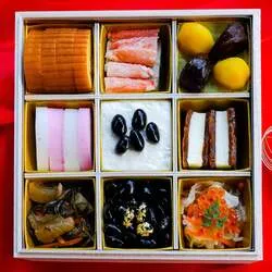 黒豆クリームチーズや干し柿ミルフィーユが入った壱の重