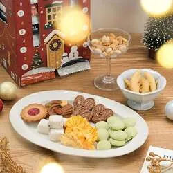 「添加物を極力使わないおやつ24個！スナックミーのXmasカウントダウンカレンダー」の写真