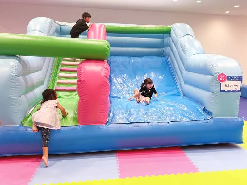 エアー遊具
