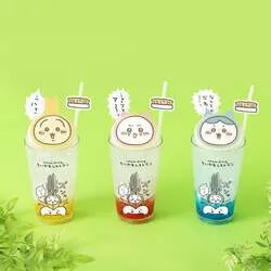 なんか大きい討伐成功！クリームソーダ（各1,320円）