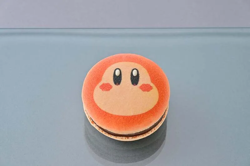 ワドルディのマカロン（ショコラ）  価格：918円(税込)