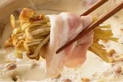 しゃぶしゃぶ温野菜 食べるスープ「豆乳ポルチーニ鍋」