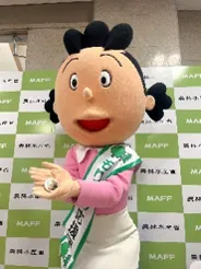 「サザエさん・マスオさんと記念撮影も　全国8地域の木に触れる横浜の入場無料イベント」の写真