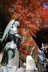 「八王子・高尾山周辺の絶景紅葉スポット6選　親子で遊べる無料・格安イベント				」の写真