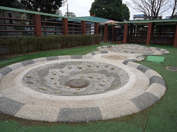 提供：「恐るべき児童公園」