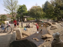 提供：「恐るべき児童公園」