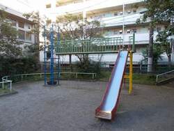 「豊島区の公園まとめ【写真付】　遊具・設備・トイレも一挙紹介」の写真