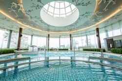 「【2024】関東の子連れにおすすめの「プール付きホテル」10選　温泉も！」の写真