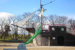 「【愛知】アスレチックがある人気の公園11選！　超ロングすべり台も」の写真