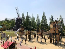 「【愛知】アスレチックがある人気の公園11選！　超ロングすべり台も」の写真