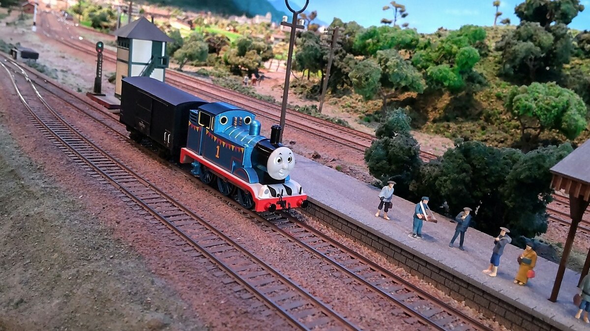 敦賀赤レンガ倉庫」にトーマス登場！ 巨大ジオラマ＆ゲームも | いこー
