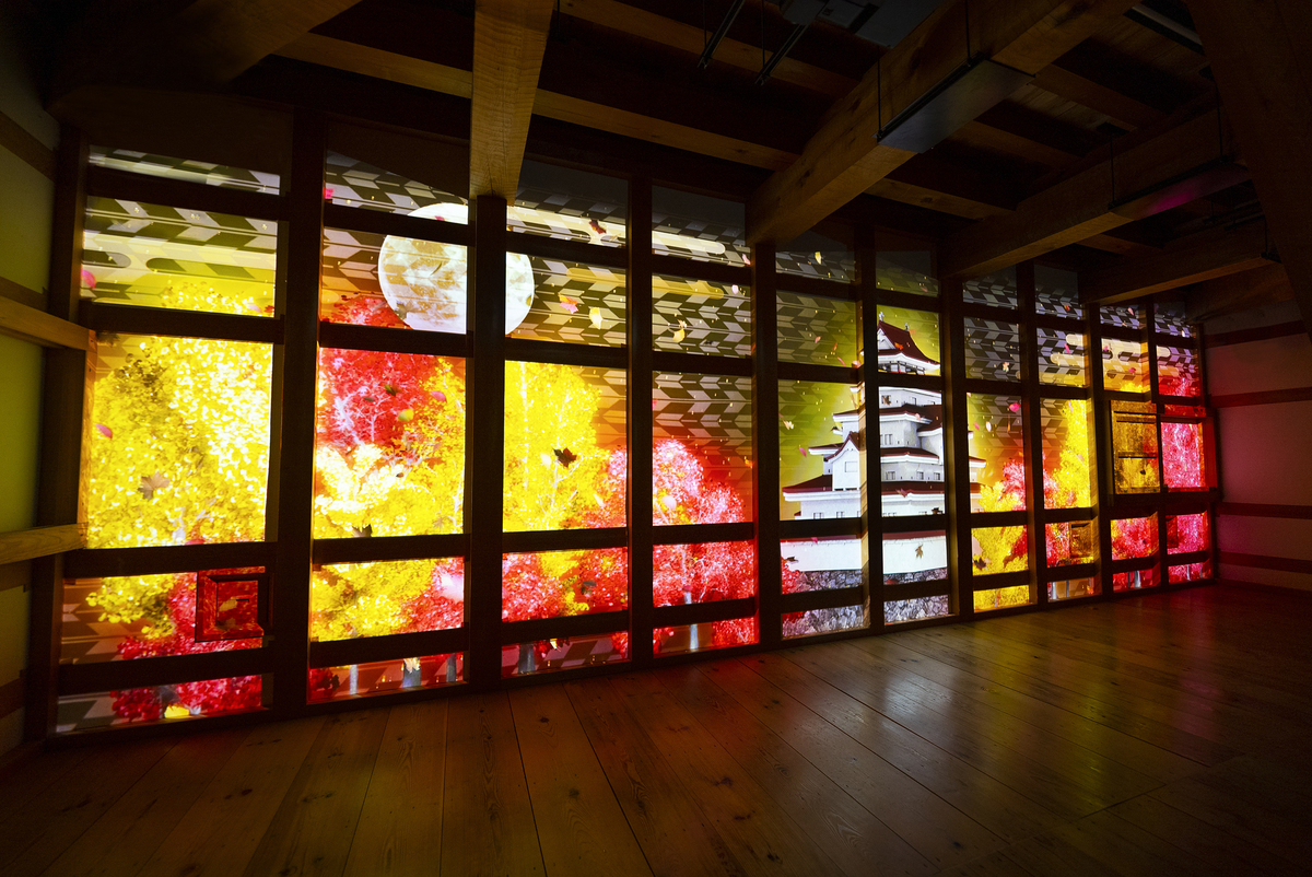 会津若松市「鶴ヶ城」でデジタルアート展 お城の歴史を学べる！ | いこ