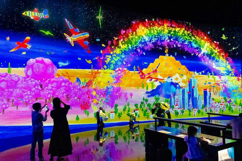 SAKURA  チームラボ  エッグアート  間接照明  灯籠  ぐでたま 四国でチームラボイベント！ 体験型の知育空間＆新作も続々登場 | いこ