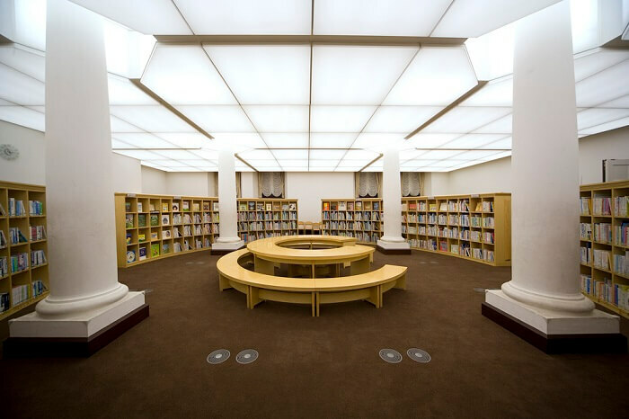 読書の秋 に親子で行きたい 東京都内の図書館 絵本専門店 いこレポ