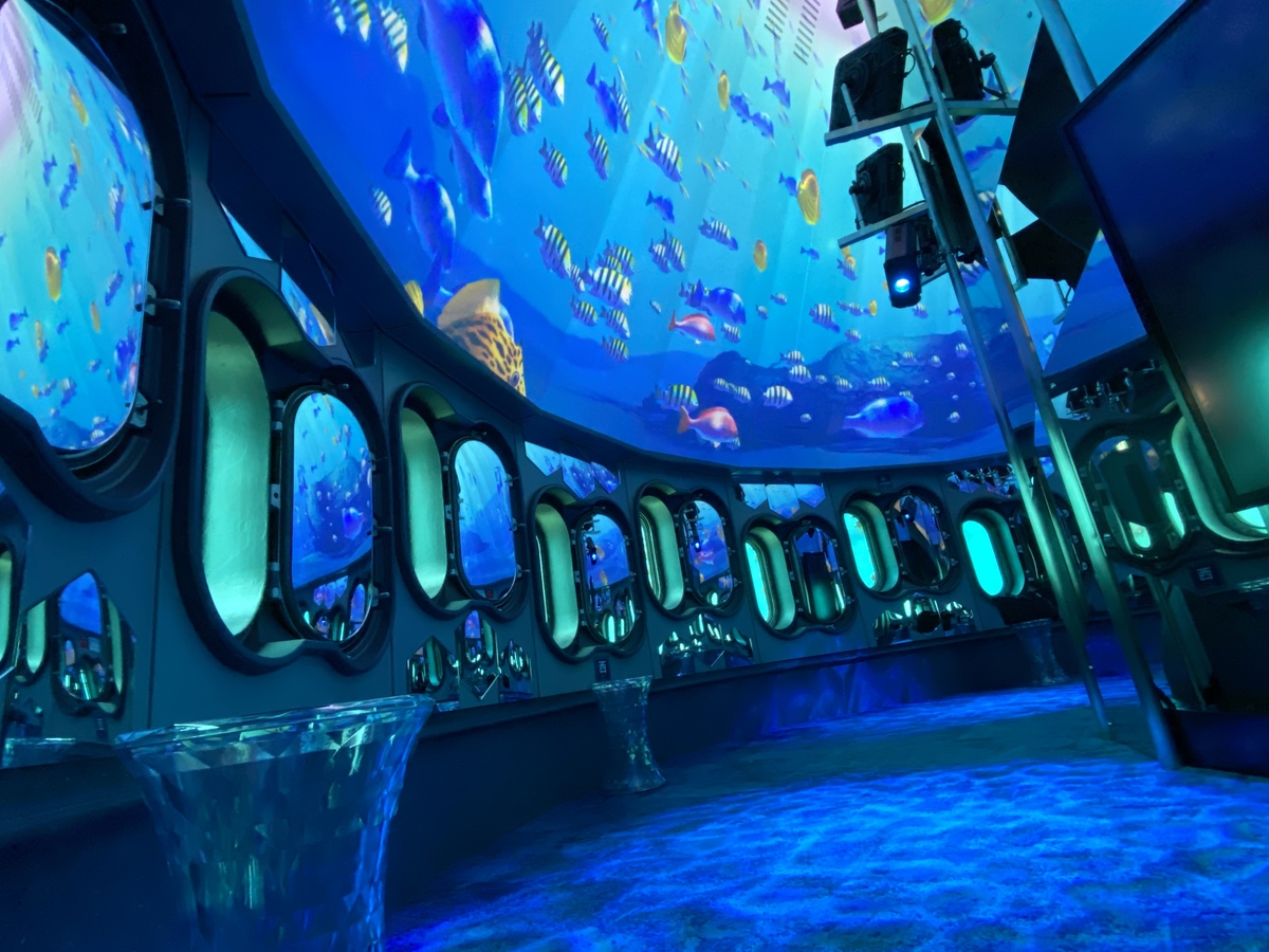 佐賀県の「玄海海中展望塔」が開館50周年で入場半額 さざえのつぼ焼き