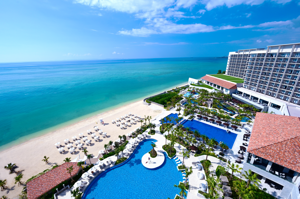 琉球*海花セール　カラフル エアファーン　0529-8 沖縄「琉球ホテル＆リゾート 名城ビーチ」が海開き！ 県内最大級の