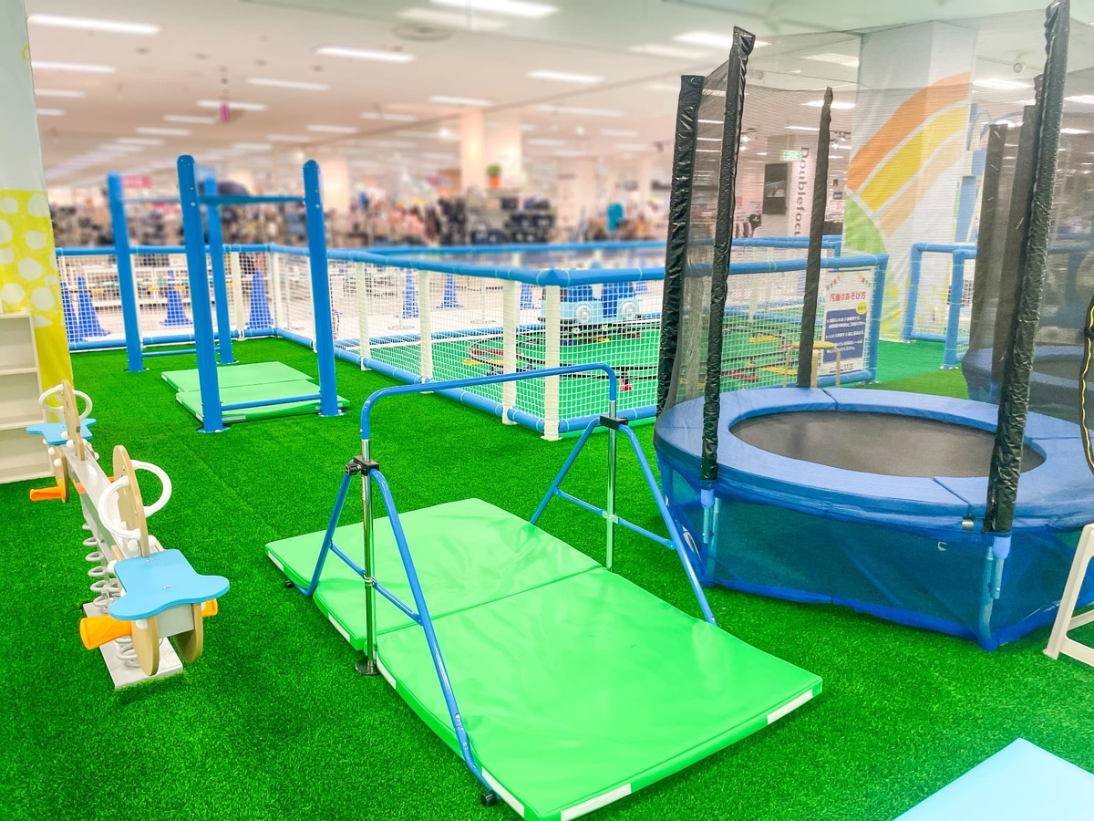 茨城県のイオン笠間店に室内遊園地「キッズランドUS」が誕生！ 親子で